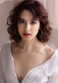 Arina 25 years old Ukraine Mykolaiv, European bride profile, step2love.com