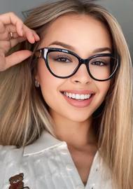 Dariia 25 years old Ukraine Zaporizhzhia, European bride profile, step2love.com