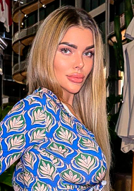 Renata 29 years old United Kingdom London, European bride profile, step2love.com