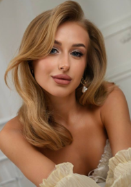 Karina 28 years old Ukraine Lviv, European bride profile, step2love.com