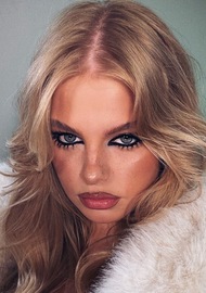 Zlatoslava 20 years old Ukraine Lviv, European bride profile, step2love.com