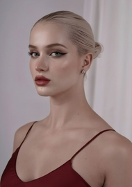 Yuliia 24 years old United Kingdom London, European bride profile, step2love.com