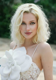 Yuliia 24 years old United Kingdom London, European bride profile, step2love.com