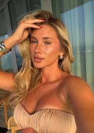 Karina 25 years old Spain Barcelona, European bride profile, step2love.com