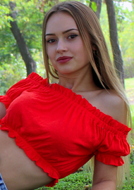 Marina 20 years old Ukraine Nikolaev, Russian bride profile, step2love.com
