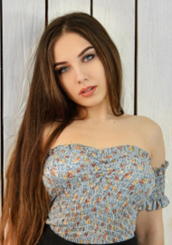 Khrystyna 22 years old Ukraine Nikolaev, European bride profile, www.step2love.com
